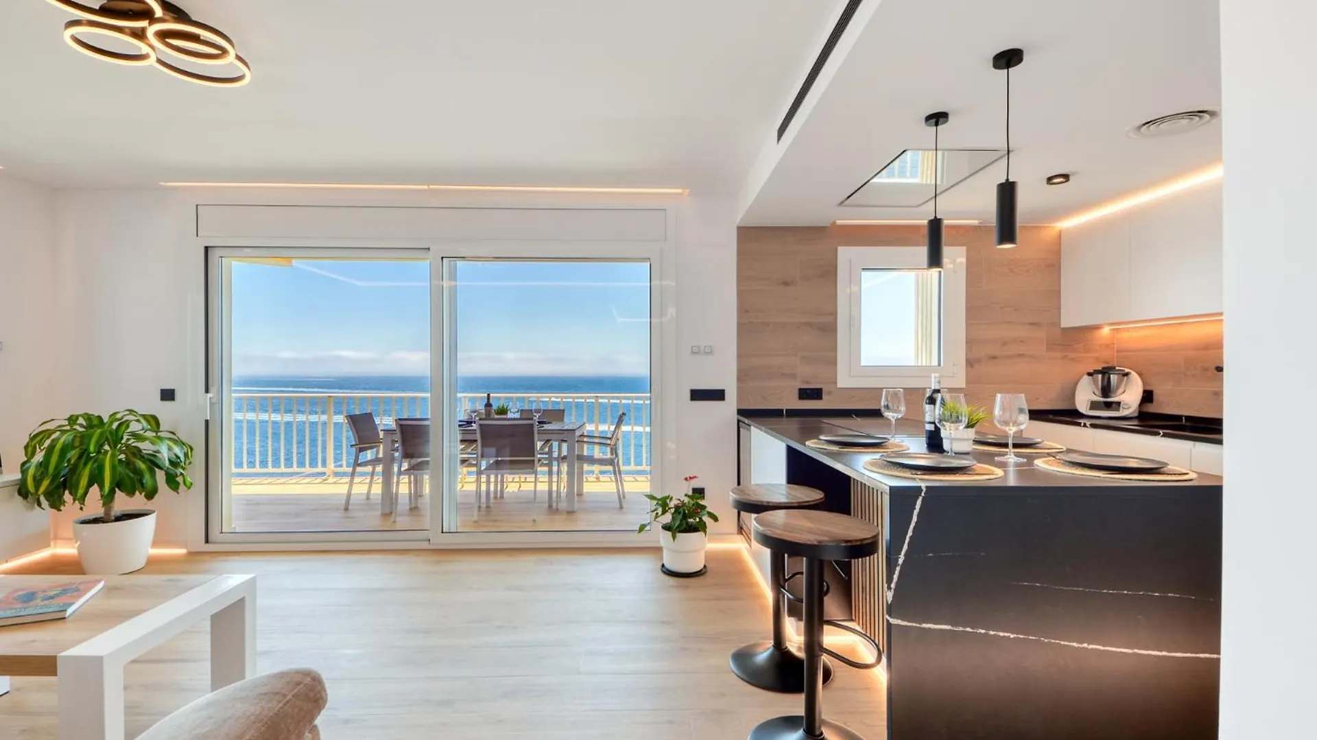 Apartment Atico Crucero Suite Vip Roses Spain